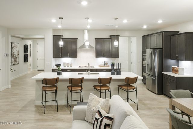 19034 W ROSE Lane, Waddell, AZ 85355