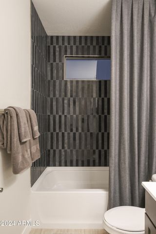 19034 W ROSE Lane, Waddell, AZ 85355