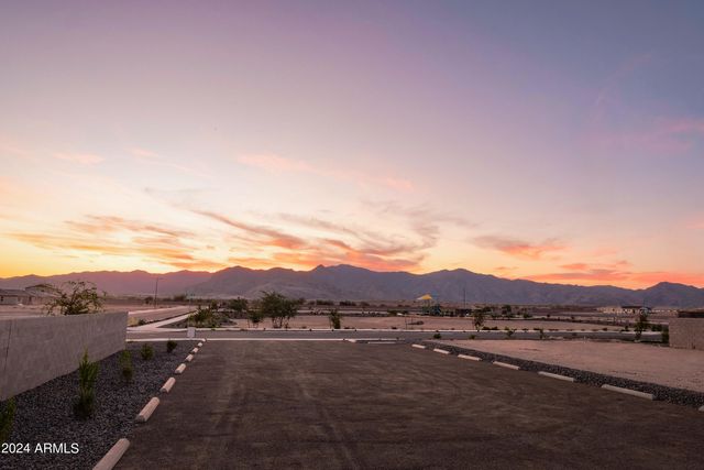 19034 W ROSE Lane, Waddell, AZ 85355