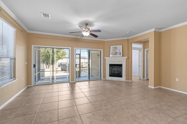 300 Cooper Lake DR, Georgetown, TX 78633