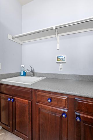 300 Cooper Lake DR, Georgetown, TX 78633