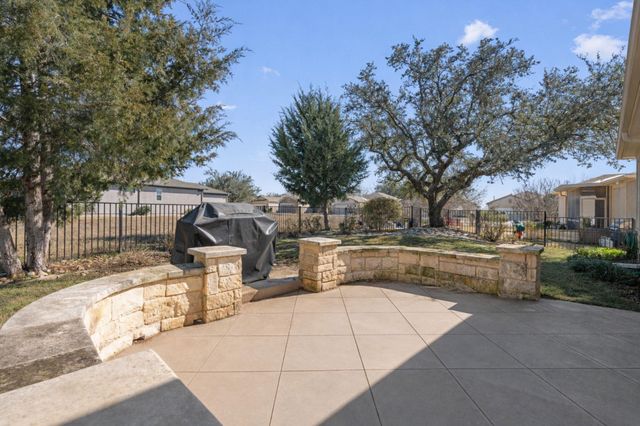 300 Cooper Lake DR, Georgetown, TX 78633