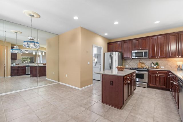 300 Cooper Lake DR, Georgetown, TX 78633