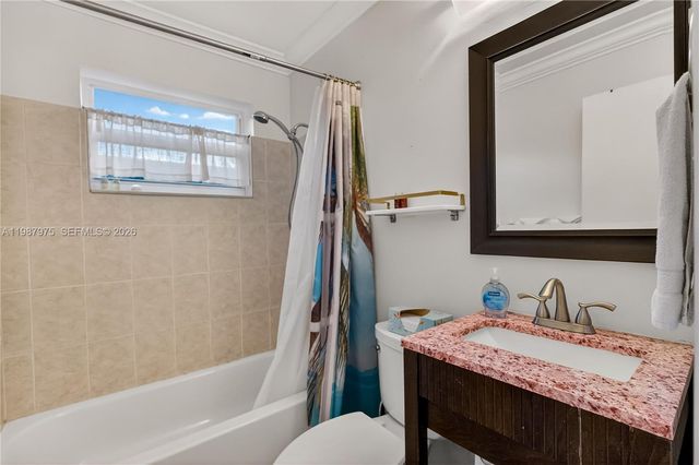 632 NW 28th Court, Wilton Manors, FL 33311