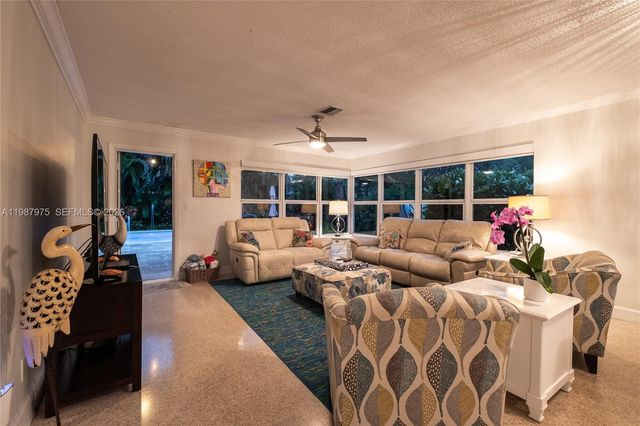 632 NW 28th Court, Wilton Manors, FL 33311