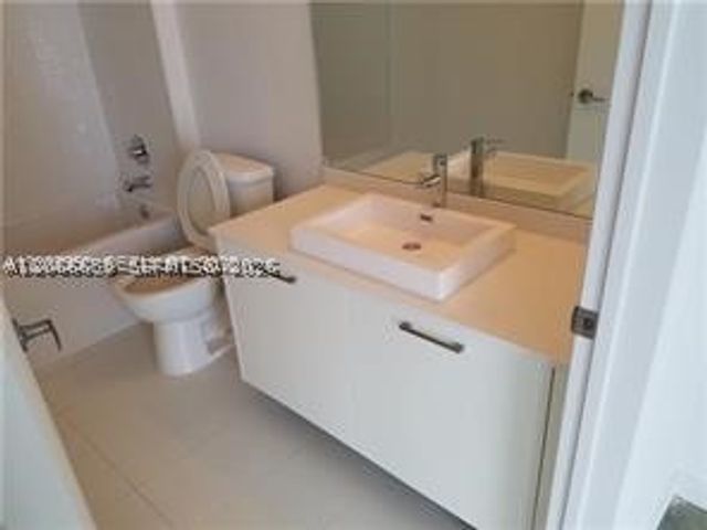 151 SE 1st St 3207, Miami, FL 33131