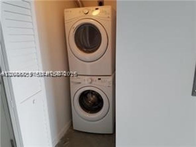 151 SE 1st St 3207, Miami, FL 33131