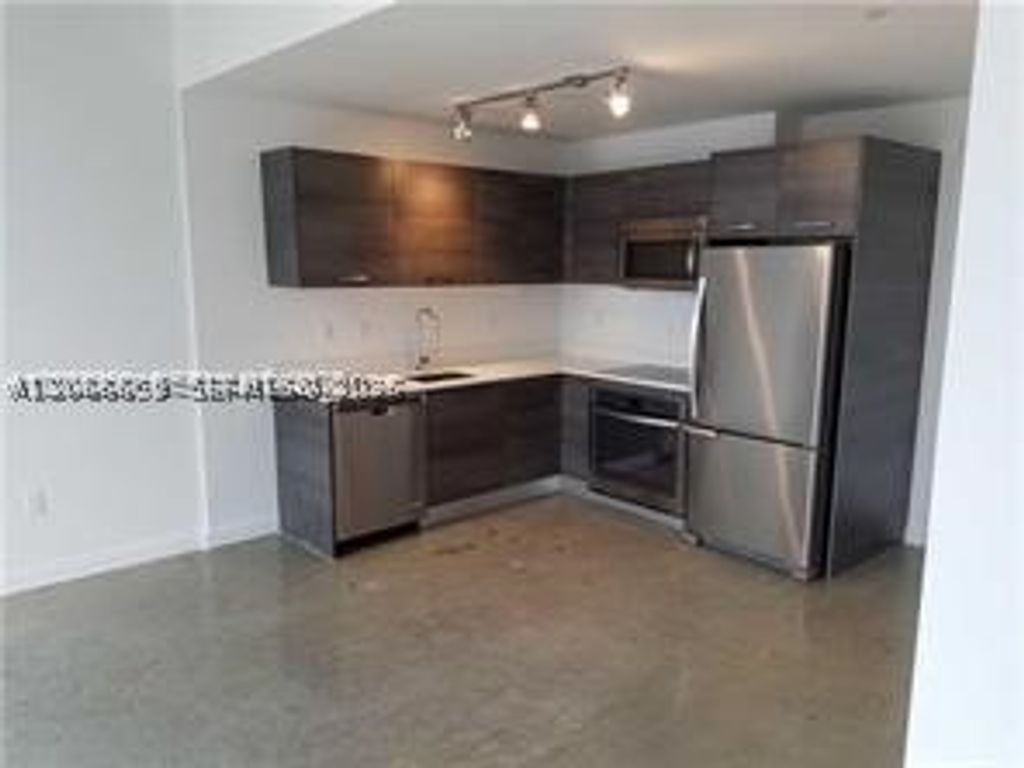 151 SE 1st St 3207, Miami, FL 33131
