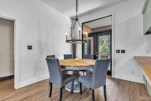 5045 Serry Ln, Pace, FL 32571