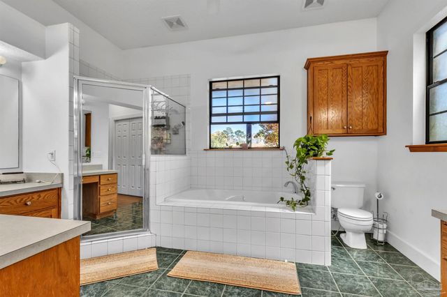 5045 Serry Ln, Pace, FL 32571