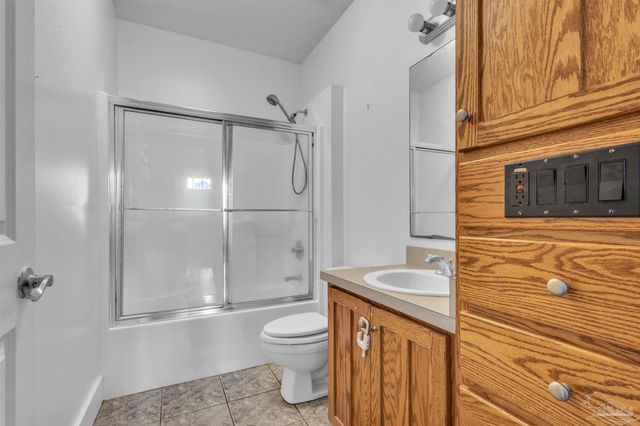 5045 Serry Ln, Pace, FL 32571