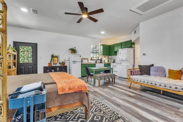 5045 Serry Ln, Pace, FL 32571