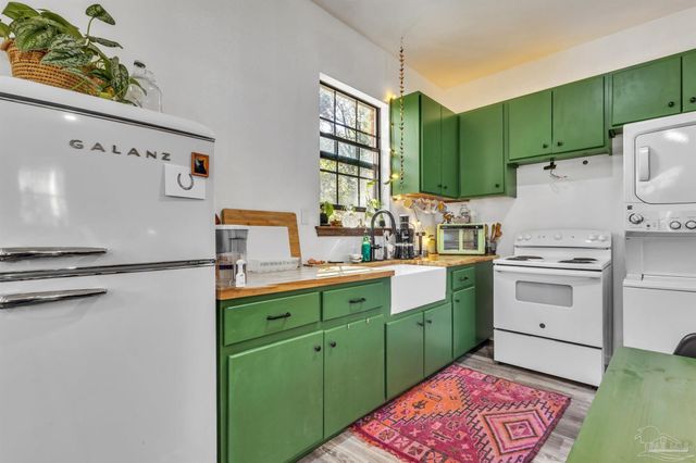 5045 Serry Ln, Pace, FL 32571