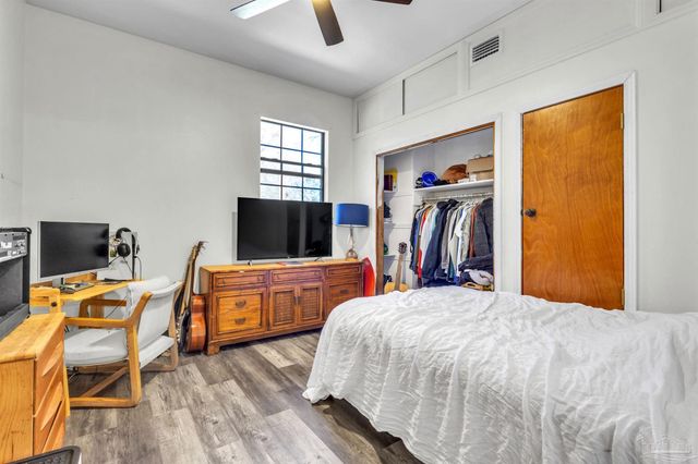 5045 Serry Ln, Pace, FL 32571