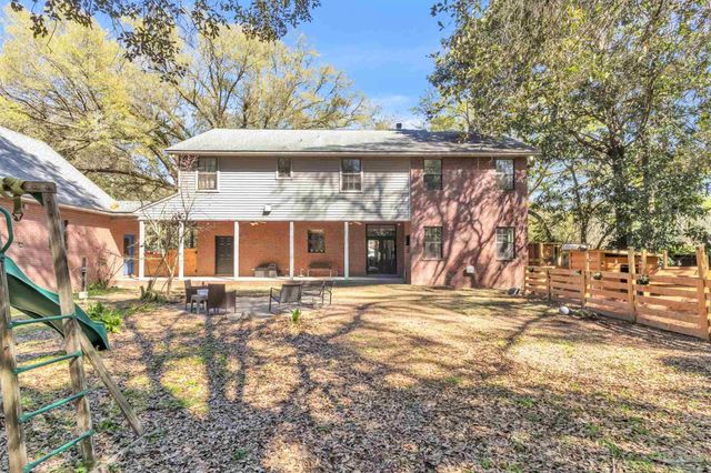 5045 Serry Ln, Pace, FL 32571