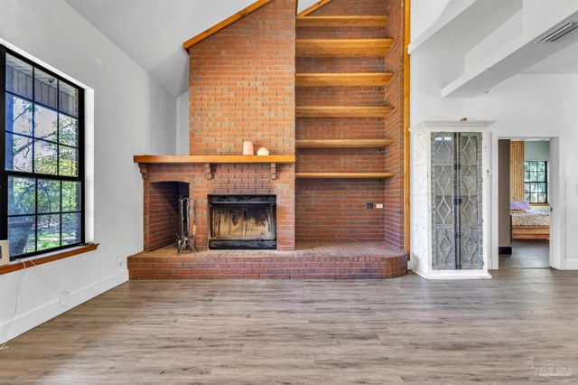 5045 Serry Ln, Pace, FL 32571