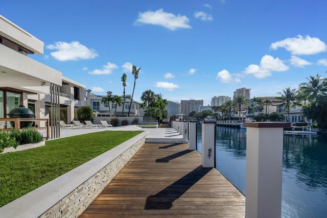 10 Pelican Dr, Fort Lauderdale, FL 33301