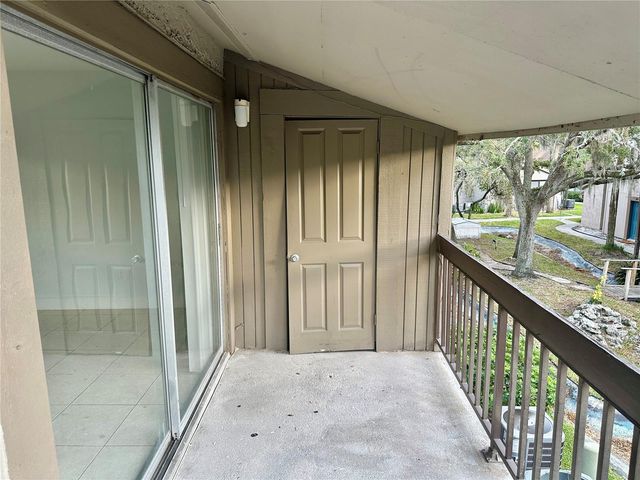 6344 NEWTOWN CIRCLE B2, Tampa, FL 33615