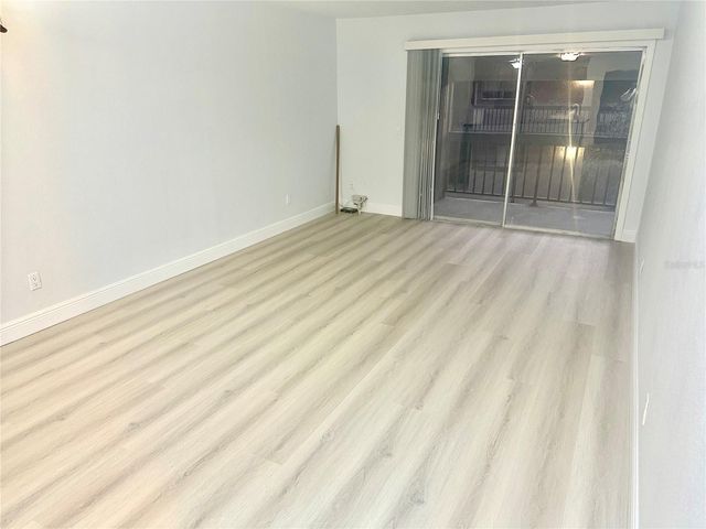 6344 NEWTOWN CIRCLE B2, Tampa, FL 33615