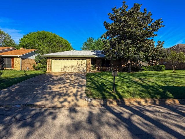 3708 Holland Drive, North Richland Hills, TX 76180