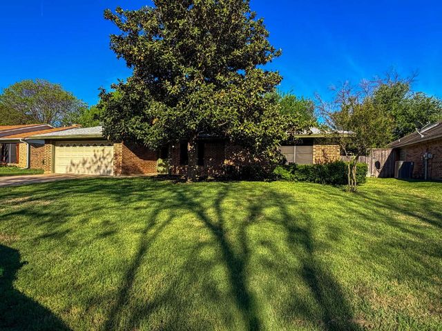 3708 Holland Drive, North Richland Hills, TX 76180