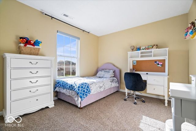 825 W Muskegan Drive, Greenfield, IN 46140