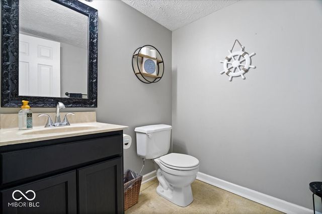 825 W Muskegan Drive, Greenfield, IN 46140