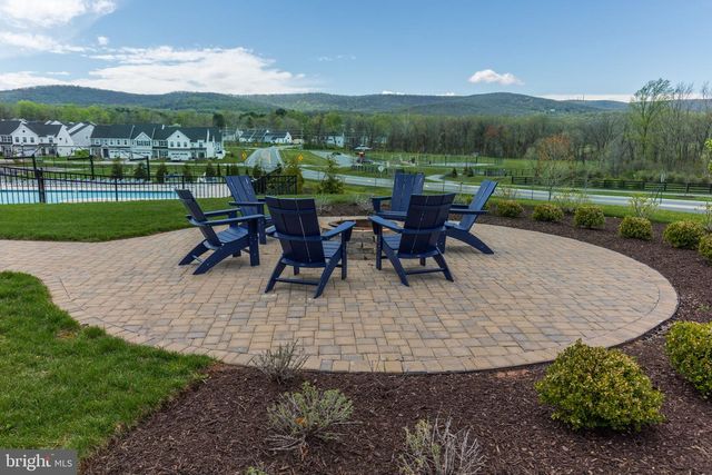 2728 HILLFIELD DR, Frederick, MD 21702