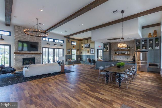 2728 HILLFIELD DR, Frederick, MD 21702