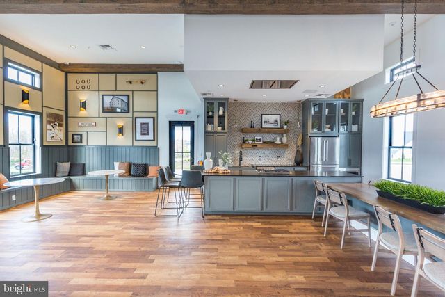 2728 HILLFIELD DR, Frederick, MD 21702