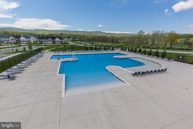 2728 HILLFIELD DR, Frederick, MD 21702