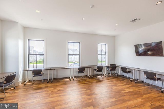 2728 HILLFIELD DR, Frederick, MD 21702