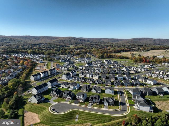 2728 HILLFIELD DR, Frederick, MD 21702