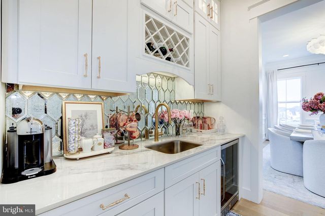 2728 HILLFIELD DR, Frederick, MD 21702