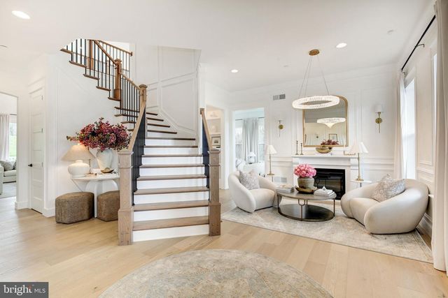 2728 HILLFIELD DR, Frederick, MD 21702