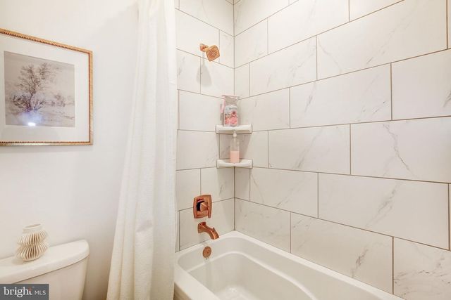 2728 HILLFIELD DR, Frederick, MD 21702