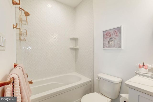 2728 HILLFIELD DR, Frederick, MD 21702