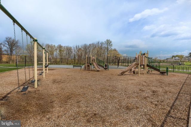 2728 HILLFIELD DR, Frederick, MD 21702