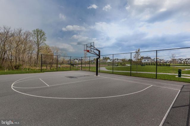 2728 HILLFIELD DR, Frederick, MD 21702