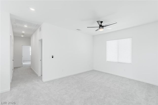 9927 Kimura Hills Avenue, Las Vegas, NV 89129