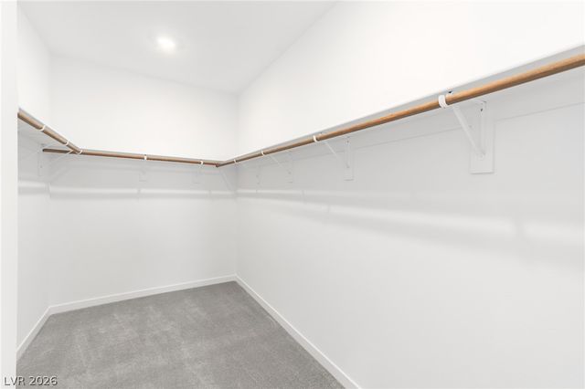 9927 Kimura Hills Avenue, Las Vegas, NV 89129