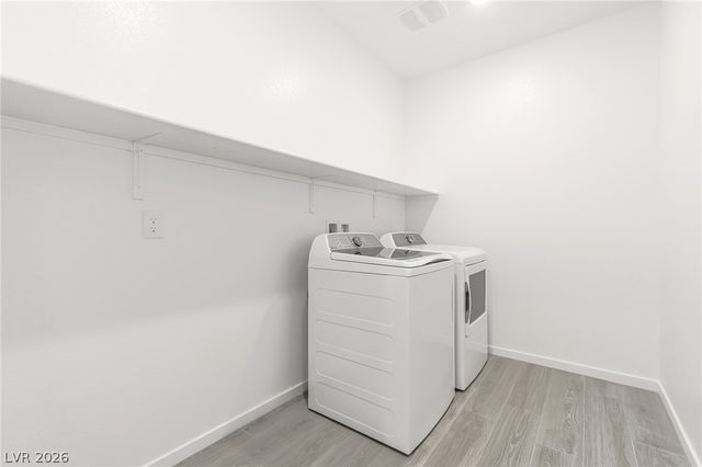 9927 Kimura Hills Avenue, Las Vegas, NV 89129