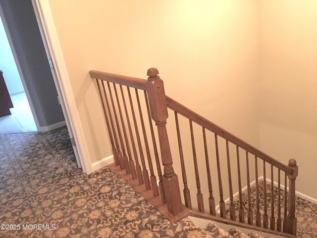 44 Poplar Lane, Holmdel, NJ 07733