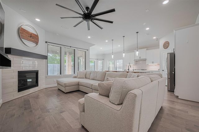 30706 Southern Dewberry Court, Fulshear, TX 77441