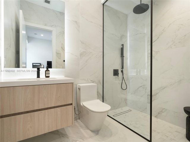 1230 Cleveland Rd, Miami Beach, FL 33141