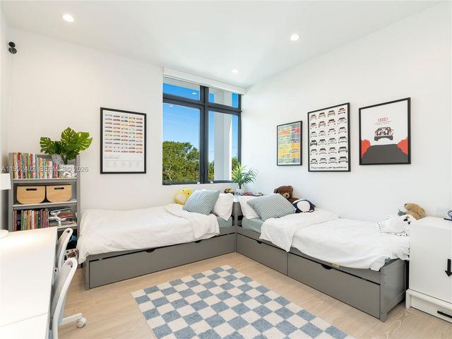 1230 Cleveland Rd, Miami Beach, FL 33141