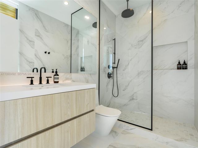 1230 Cleveland Rd, Miami Beach, FL 33141