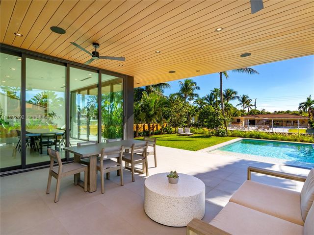 1230 Cleveland Rd, Miami Beach, FL 33141