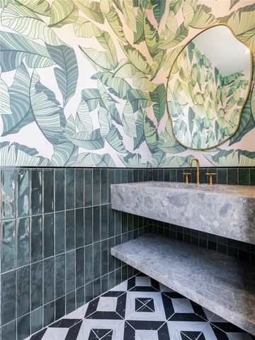 1230 Cleveland Rd, Miami Beach, FL 33141