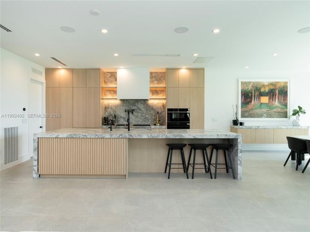 1230 Cleveland Rd, Miami Beach, FL 33141